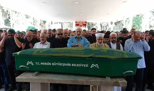 Belçika'da polis tarafından vurulduğu öne sürülen 4 çocuk babası Mersin'de defnedildi