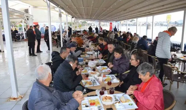 Didim'de özel bireyle kahvaltıda buluştu