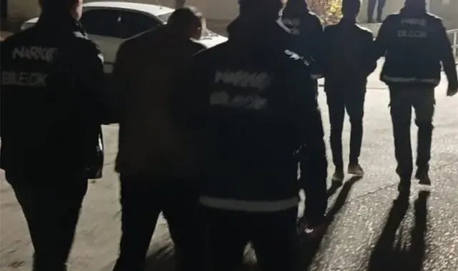 Bilecik'te şüphe üzerine durdurulan araçta uyuşturucu çıktı, yakalanan 2 kişi tutuklandı