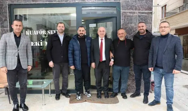 Her sabah aynı gelenek