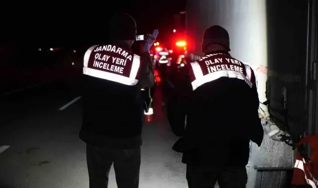 Edirne'de arızalanan aracı tamir edilirken tırın çarptığı Polonyalı sürücü hayatını kaybetti