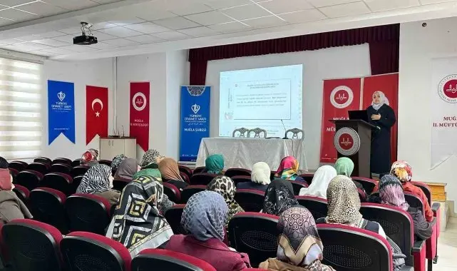 Muğla İl Müftülüğü'nden 'Değerleriyle Güçlü Ailem' programı