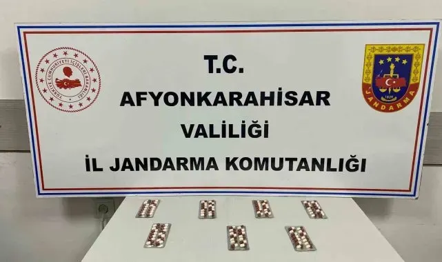 Jandarma uyuşturucu hap ele geçirdi