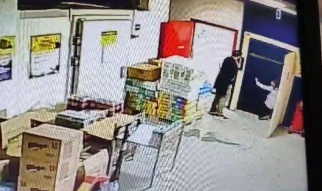 İzmir'de korku dolu anlar: Bindiği asansörün kabini düştü, o anlar kamerada