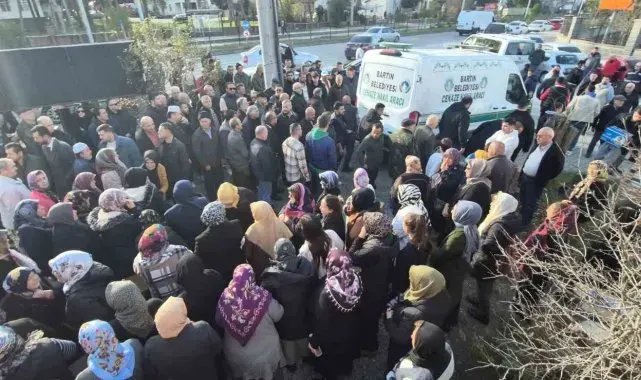 Kazada ölen gençlerin cenazeleri ailelerine teslim edildi