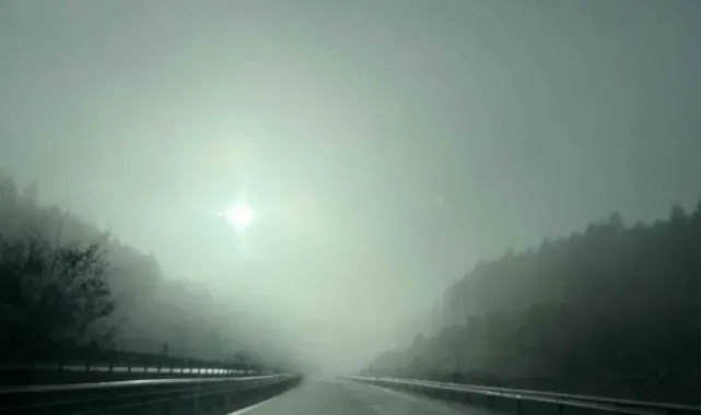 Afyonkarahisar'da sisli hava etkili oldu