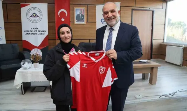 Başkan Sandıkçı: "Bilim ve teknolojide öncü nesiller yetiştirmeye devam edeceğiz
