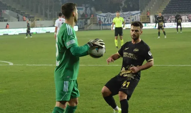 Çorum FK - Erzurumspor FK karşılaşmasında ilginç anlar: Son düdük ikinci kez çaldı