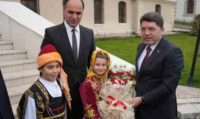 Adalet Bakanı Tunç'tan CHP Genel Başkanı Özel'e sert eleştiri