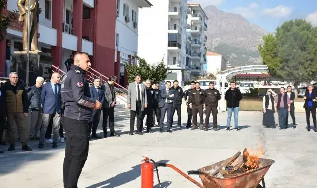 Buharkent Kaymakamlığı'nda yangın güvenliği tatbikatı gerçekleştirildi