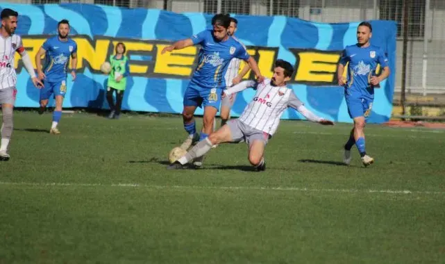 TFF 2. Lig: Belediye Derincespor: 0 - Yeni Mersin İdman Yurdu: 0
