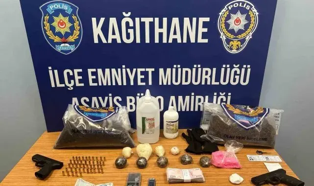 Kağıthane'de uyuşturucu satıcılarına operasyon: 5 şüpheli yakalandı