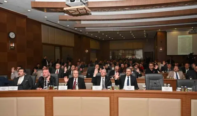 Büyükşehir'in 2025 yılı bütçesine onay