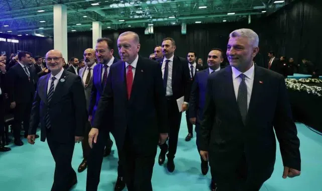 Cumhurbaşkanı Erdoğan: "Milli gelirin 2024 sonunda 1 trilyon 331 milyar dolara, kişi başına gelirin 15 bin 551 dolara yükselmesini bekliyoruz"
