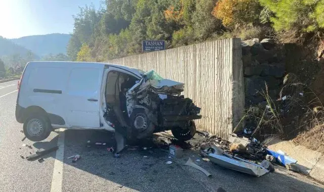 Marmaris'teki trafik kazasında iki çocuk hayatını kaybetti