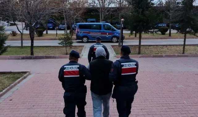 Aksaray'da uyuşturucudan 10 yıl hapsi olan şahıs yakalandı