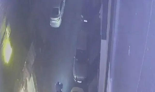 Arnavutköy'de haraç vermemek için direnen işletmeye el bombası attılar, o anlar kamerada