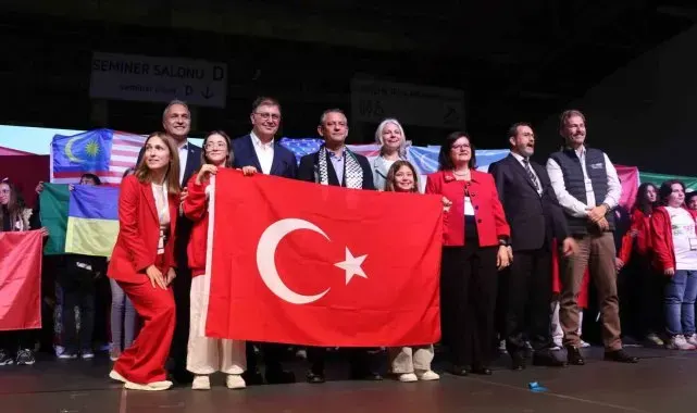 CHP Genel Başkanı Özel: "Filistin'deki katliamın ve Ukrayna'daki savaşın durmasını ümit ediyorum"