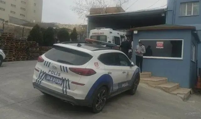 Arnavutköy'de asansörle duvar arasına sıkışan işçi hayatını kaybetti