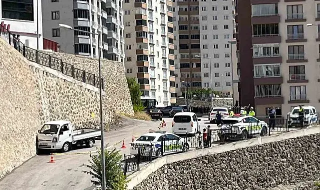 Gümüşhane'de direksiyon başında fenalaşan sürücü hayatını kaybetti