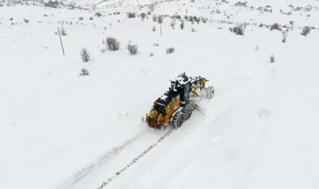 Erzincan'da kardan 37 köy yolu ulaşıma kapandı