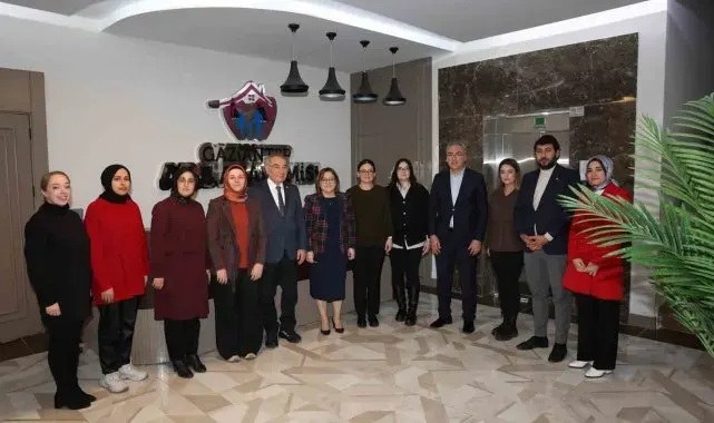 Prof. Dr. Nevzat Tarhan: "Aile Akademisi intihar salgınına karşı öncü proje"