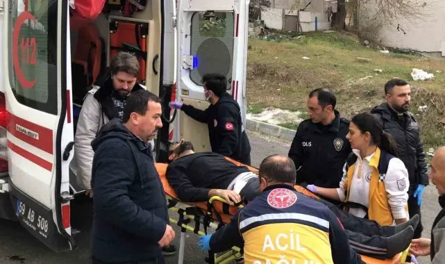 Bıçak çeken oğlunu silahla vurdu