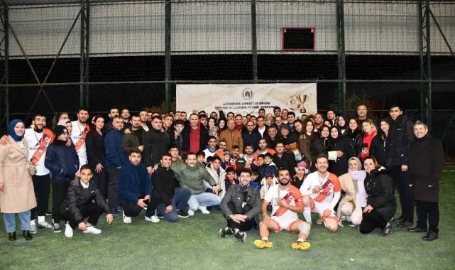 8'inci Altunkaya Futbol Turnuvası'nın şampiyonu Confy oldu