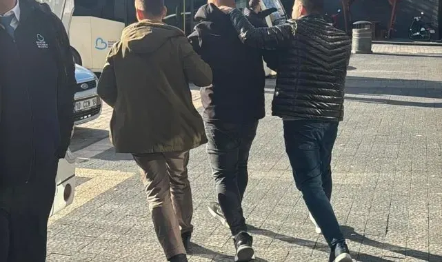 Gönen'de "askere gidiyoruz" diyerek vatandaşları dolandıran 2 kişi yakalandı