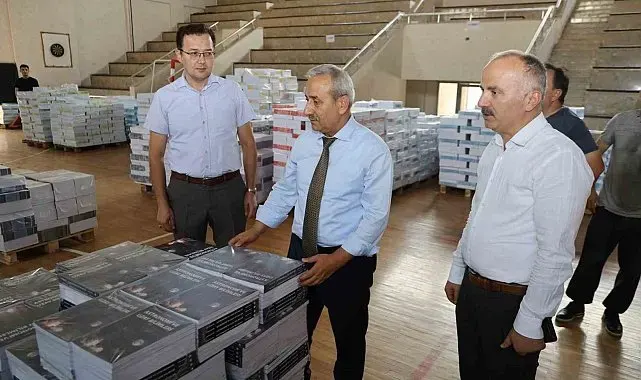 Karabük'te 352 bin ücretsiz ders kitabı dağıtımı başladı