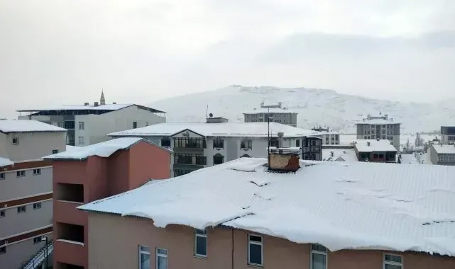 Erzurum'da kış yüzünü göstermeye başladı