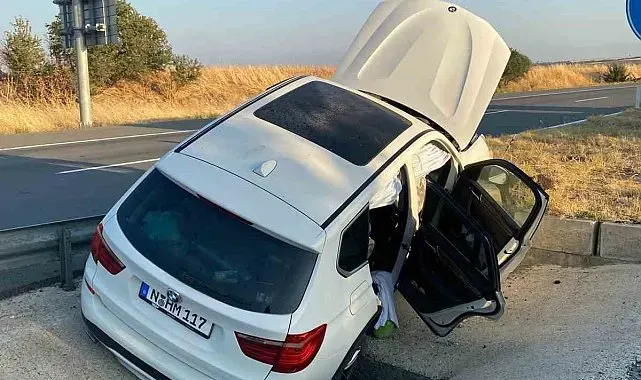 Keşan'da su kanalına düşen otomobilde 4 kişi yaralandı