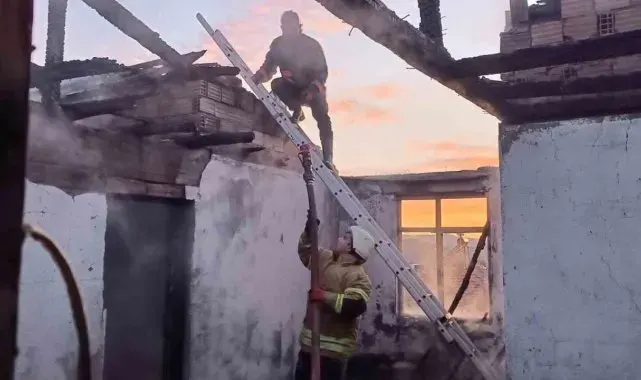 Çan'da köy konağından çıkan yangın korkuttu