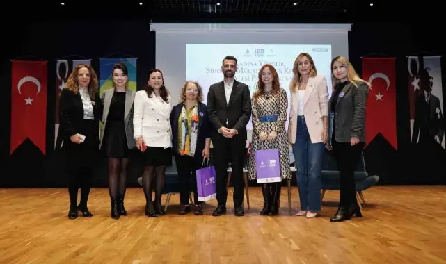Beylikdüzü'nde "25 Kasım Kadına Yönelik Şiddetle Mücadele Günü"ne özel söyleşi düzenlendi