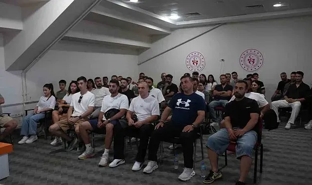 Menteşe'de boks antrenörlük kursunun ilk adımı atıldı