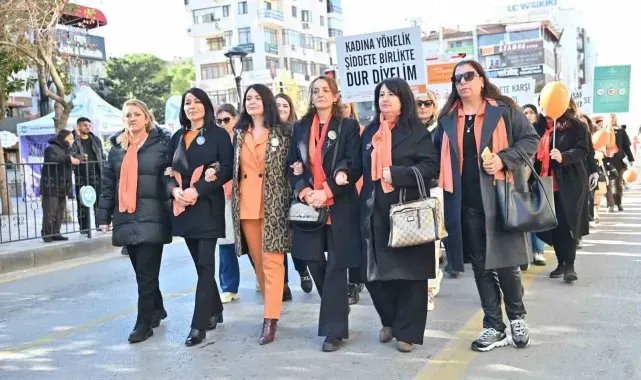 Manisa'da kadına yönelik şiddete birlikte 'Dur' dediler