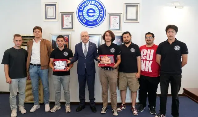 Ege Skyblue Takımı "Jet Motor Tasarımı" ile ödülleri topladı