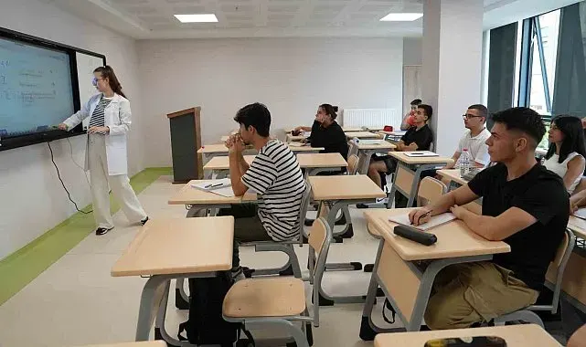 Kartal Belediyesi'nin eğitim desteği meyvelerini verdi