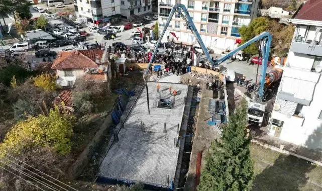 Merkezefendi Belediyesi üçüncü kreşi Mehmet Karataş Kreşinin temeli attı