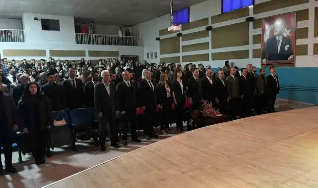 Aşkale'de Öğretmenler günü kutlandı