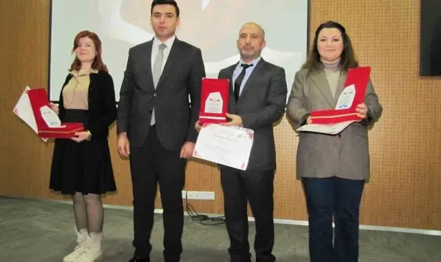 Hisarcık'ta dereceye giren öğretmenler ödüllendirildi