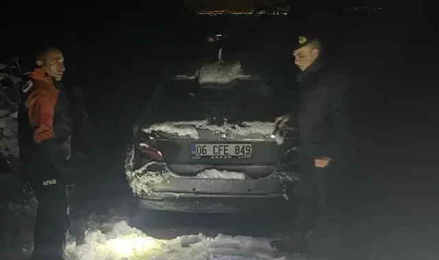 Yalova'da karda mahsur kalan 4 kişi kurtarıldı