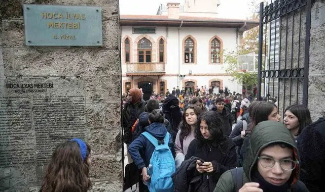 Türkiye'nin aralıksız en uzun eğitim öğretim veren okulu Bursa'da 556 yıldır ayakta