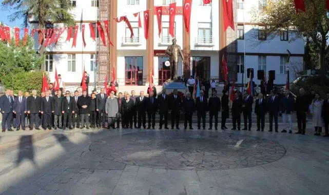 Aydın'da Öğretmenler Günü kutlandı