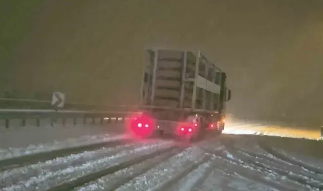 Kastamonu'da kar yağışı etkisini sürdürüyor