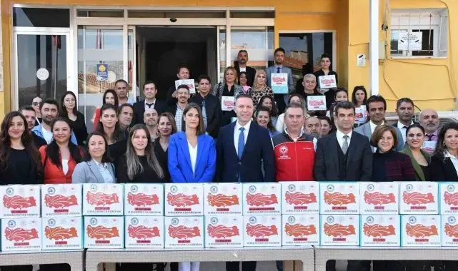 Milas'tan ülke genelindeki öğretmenlere hediyeleri gönderildi