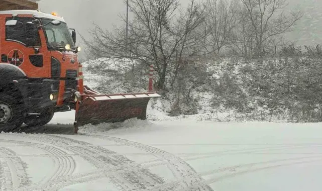 Bolu Dağı'nda beklenen kar başladı