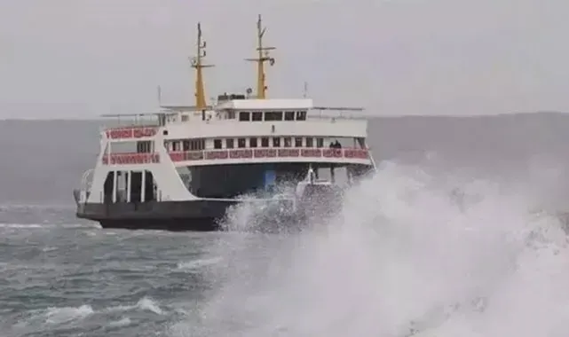 Bandırma ve Erdek'te feribot seferleri olumsuz hava şartları sebebiyle iptal edildi