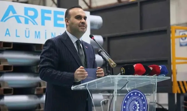 Bakan Kacır, Diyarbakır'da alüminyum fabrikasını açılışına katıldı