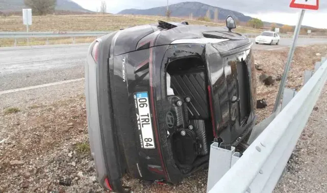 Konya'da kontrolden çıkan cip takla atarak karşı şeride geçti: 3 yaralı